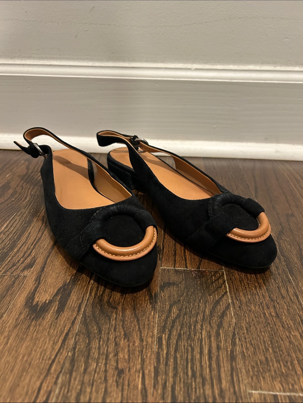 Gentle Souls by Kenneth Cole flats